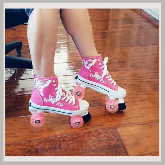 LA Sports Shoes - Pink High Top Roller Skates Size 7.5